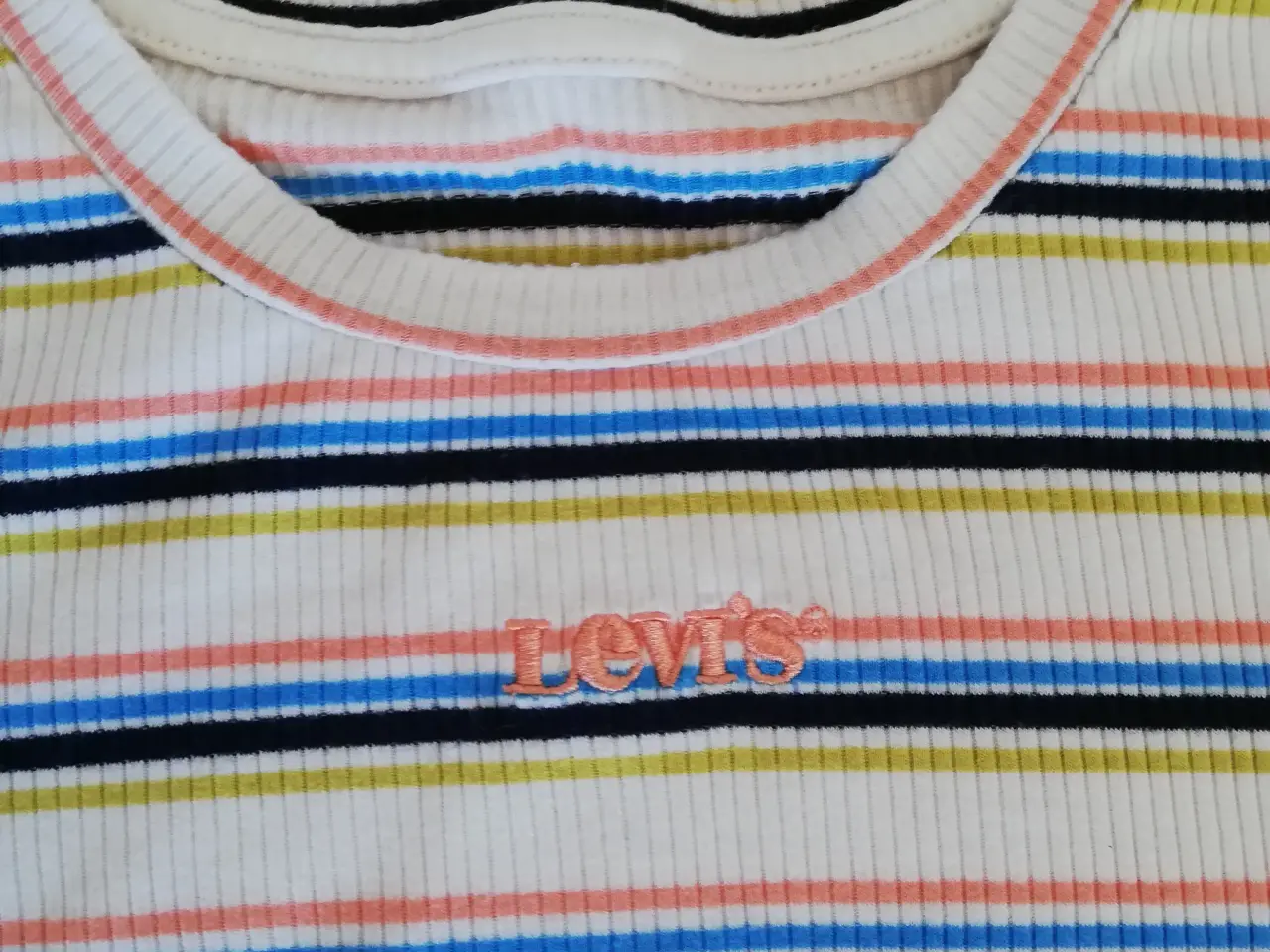 Billede 2 - Levis t-shirt