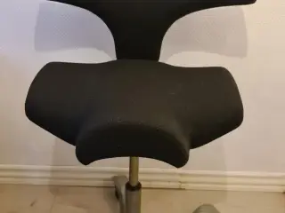 Kontorstol, Håg Capisco