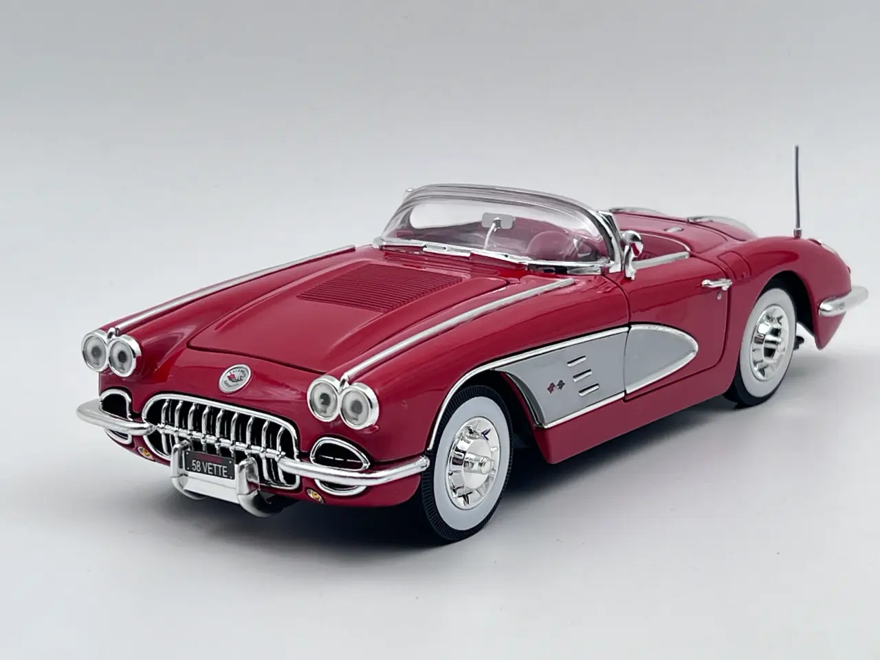 Billede 1 - 1958 Chevrolet Corvette 1:18 