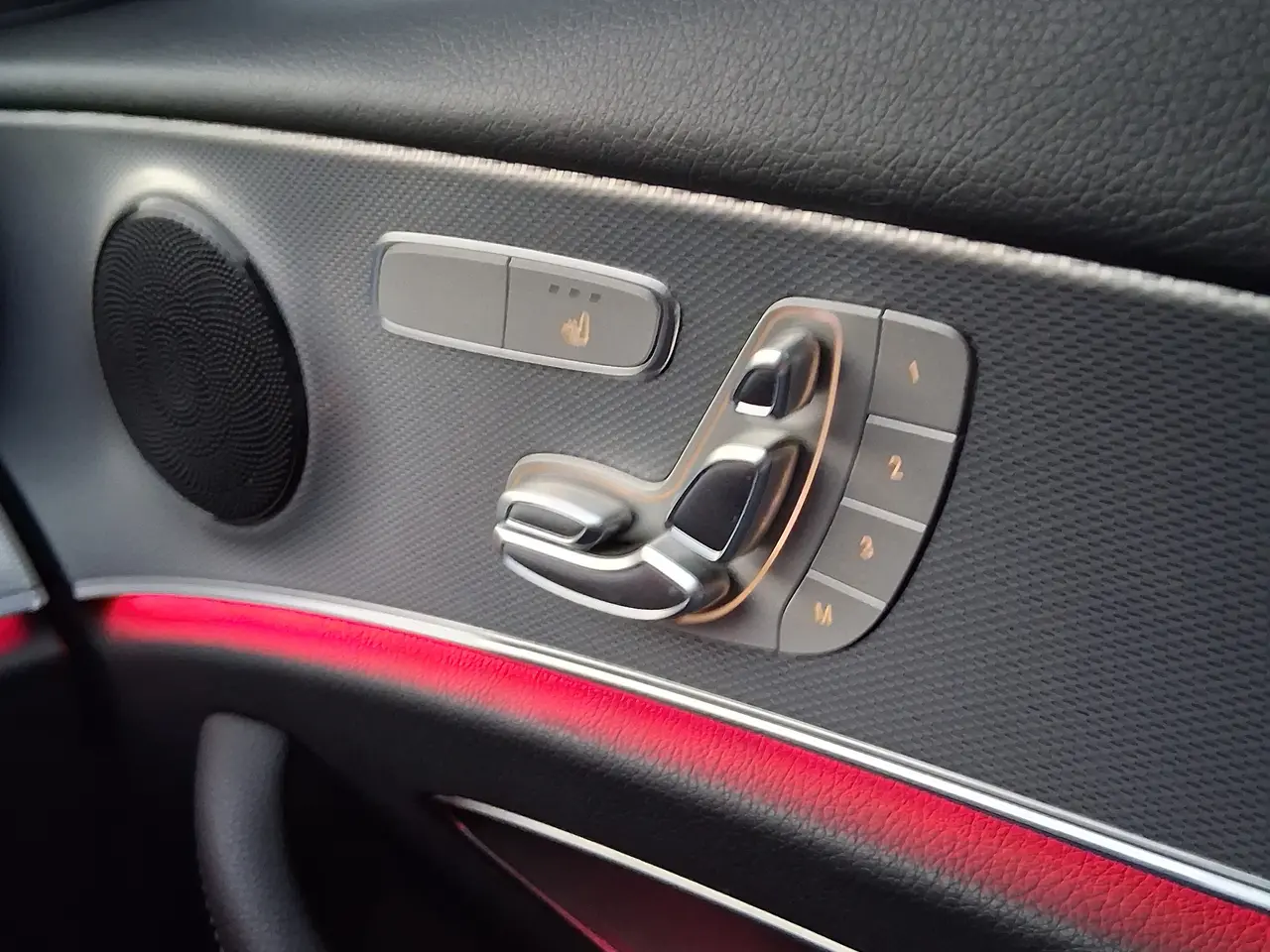 Billede 3 - mercedes E220 amg line sport style