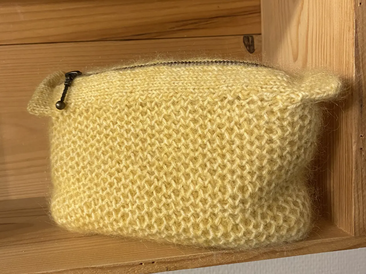 Billede 2 - Hjemmestrikket clutch