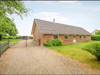 Rummelig villa med udlejnings potentiale
