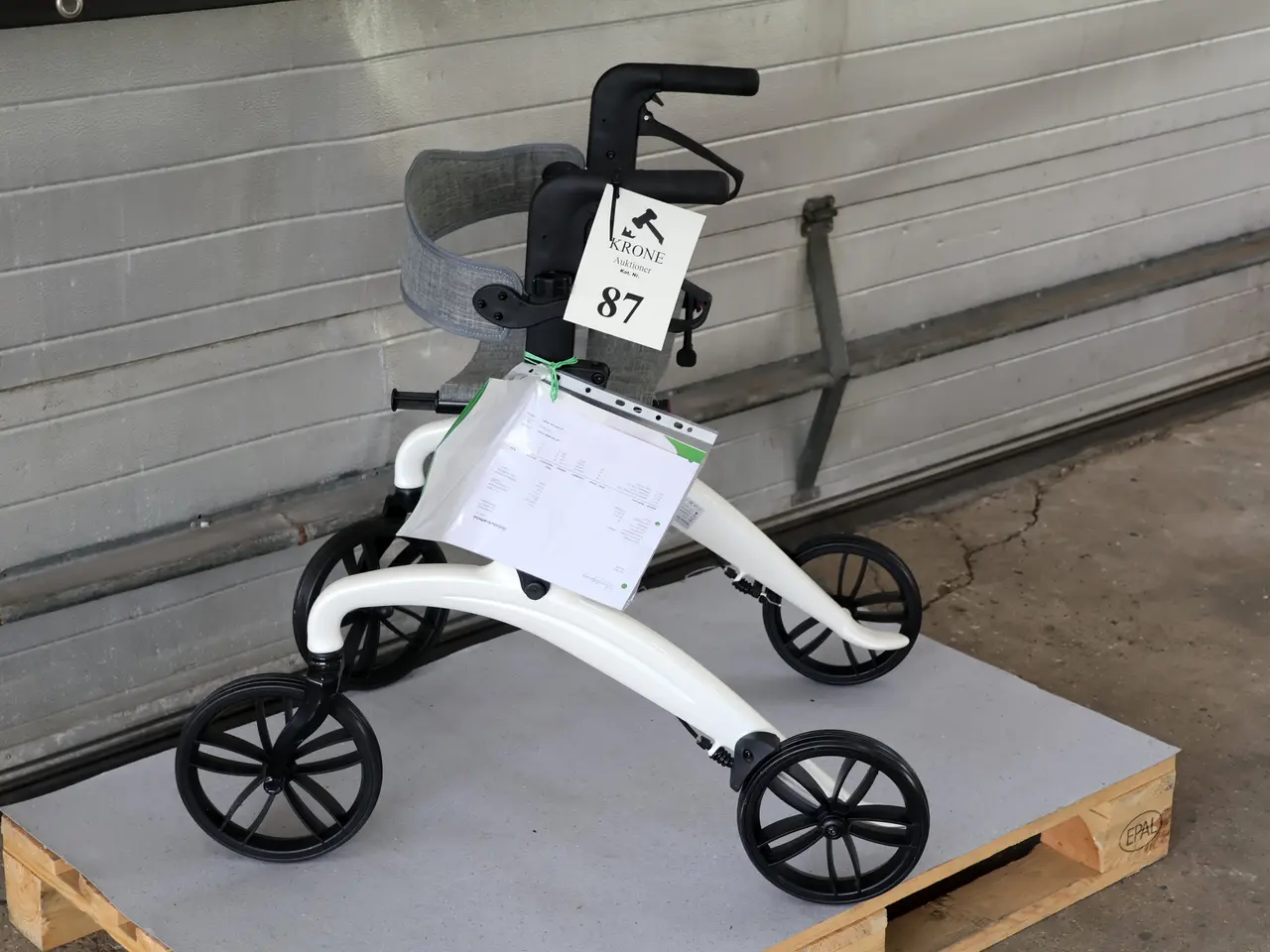 Billede 1 -  Lindebjerg Rollator HF-350 letvægt, Hvid.