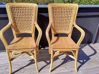 2 stk Rattan spisebordsstol natur med armlæn