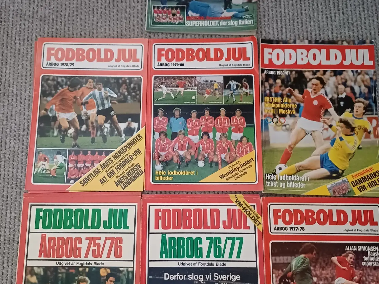 Billede 1 - Fodbold Jul fra 75/76-81/82.