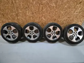 Original vw Golf Gti alufælge med sommerdæk