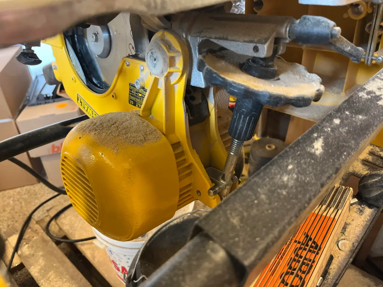 Billede 3 - DeWalt Kap-/geringssav