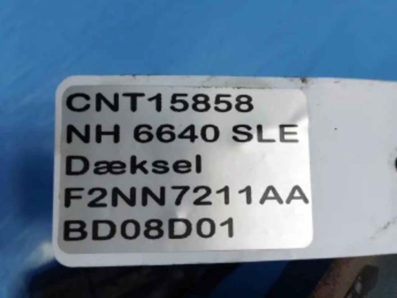 Billede 17 - New Holland 6640 Dæksel F2NN7211AA