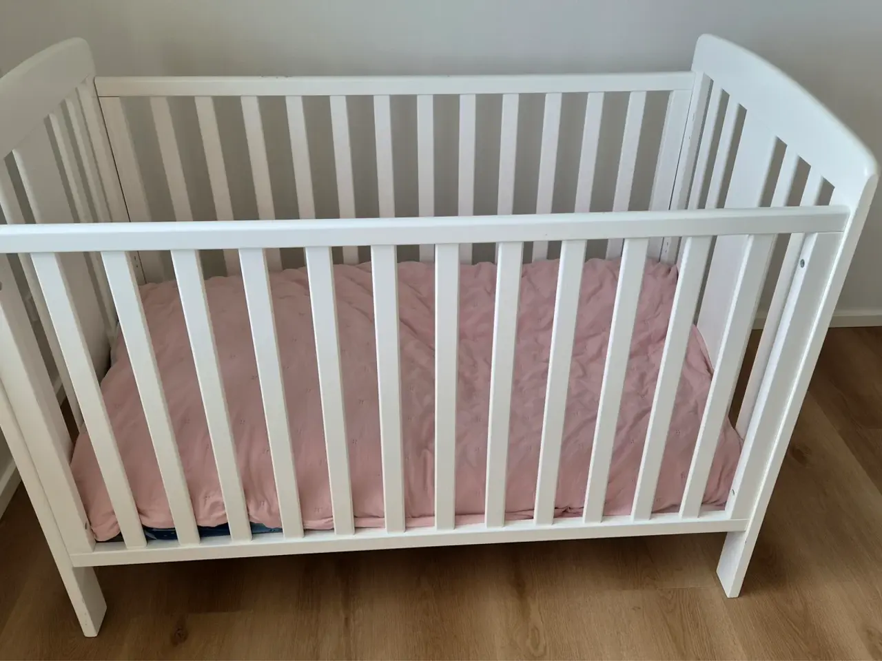 Billede 1 - Tremmeseng hvid - 60x120 vm