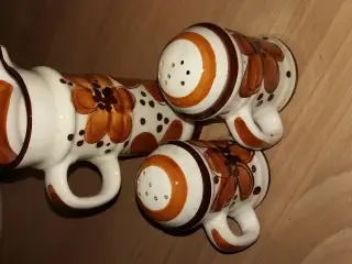 Mælk salt og peber håndmalet porcelæn.
