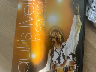 Poul live in concet