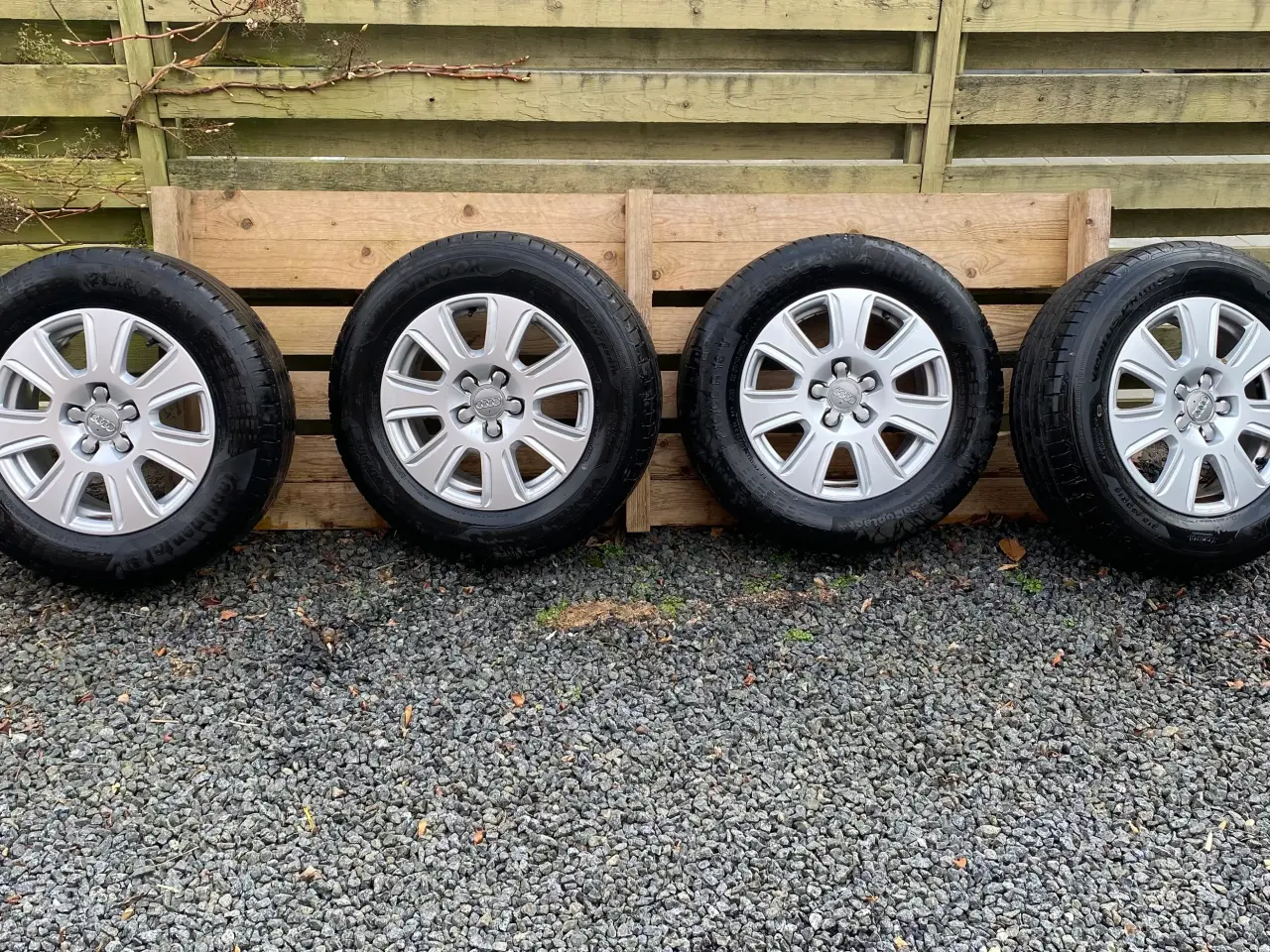 Billede 1 - Dæk og fælge til audi q3