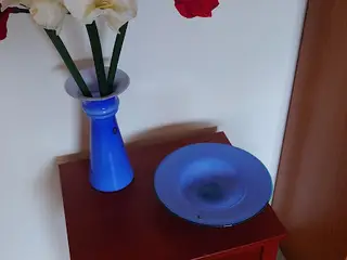 Blå kunstglas vase og skål