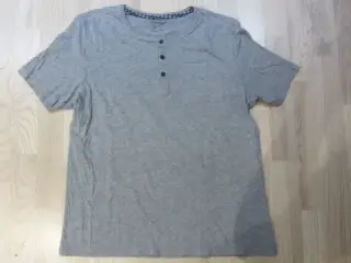Str. M, grå t-shirt
