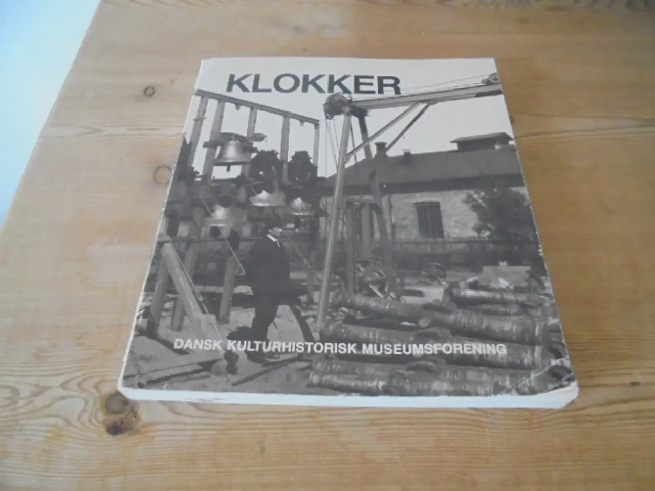 Billede 1 - Klokker – Heri om klokkestøbning og klokkespil.