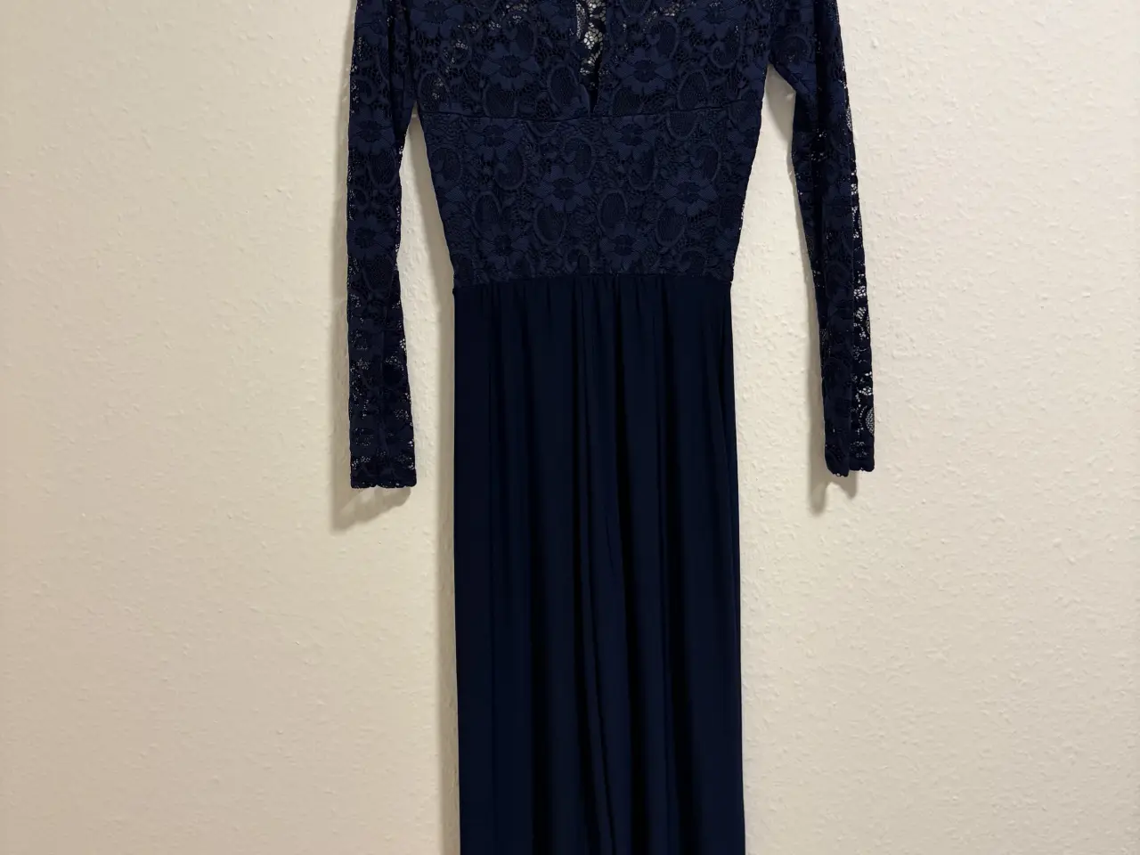 Billede 2 - Buksedragt/jumpsuit med blonde overdel