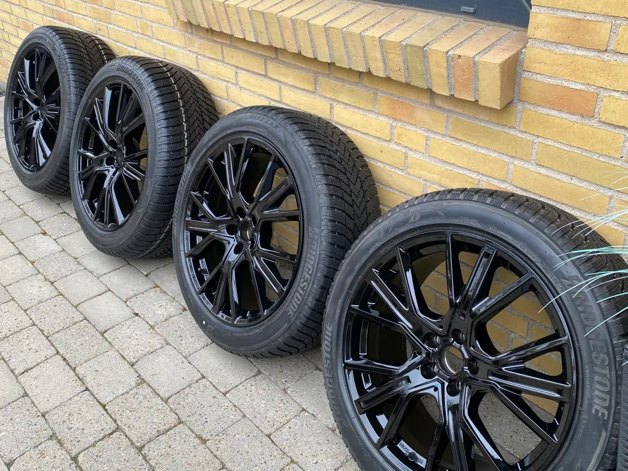 Billede 5 - 20” ID BUZZ Vinterdæk Bridgestone 