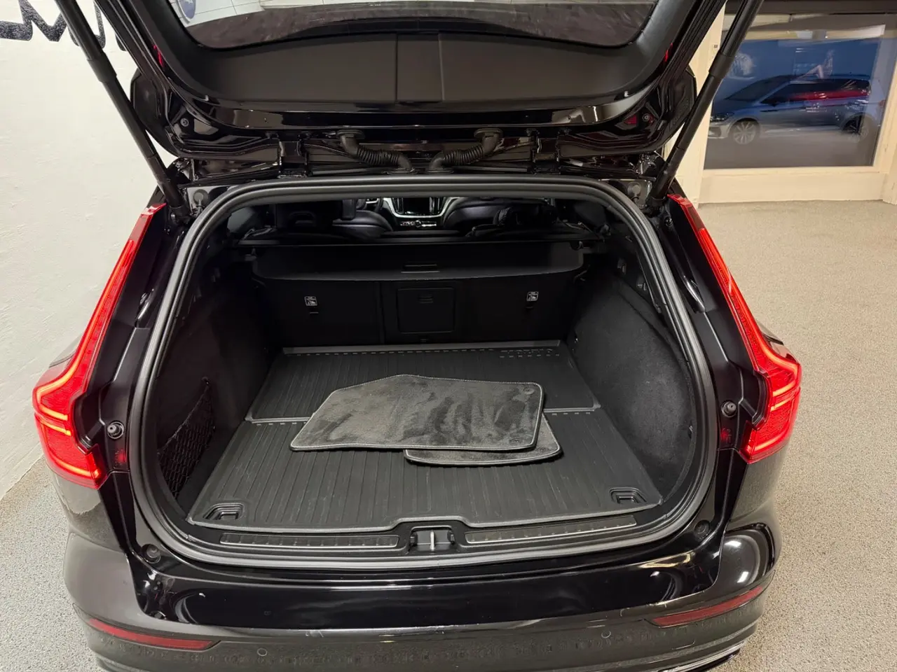 Billede 8 - Volvo V60 2,0 D4 190 R-Design aut.