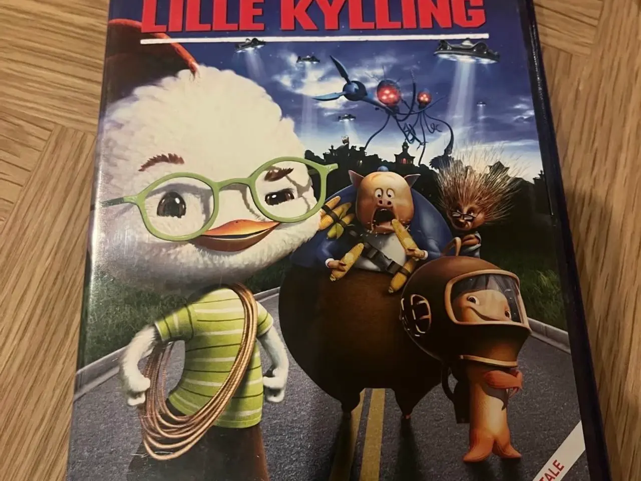 Billede 1 - Disney Lille kylling