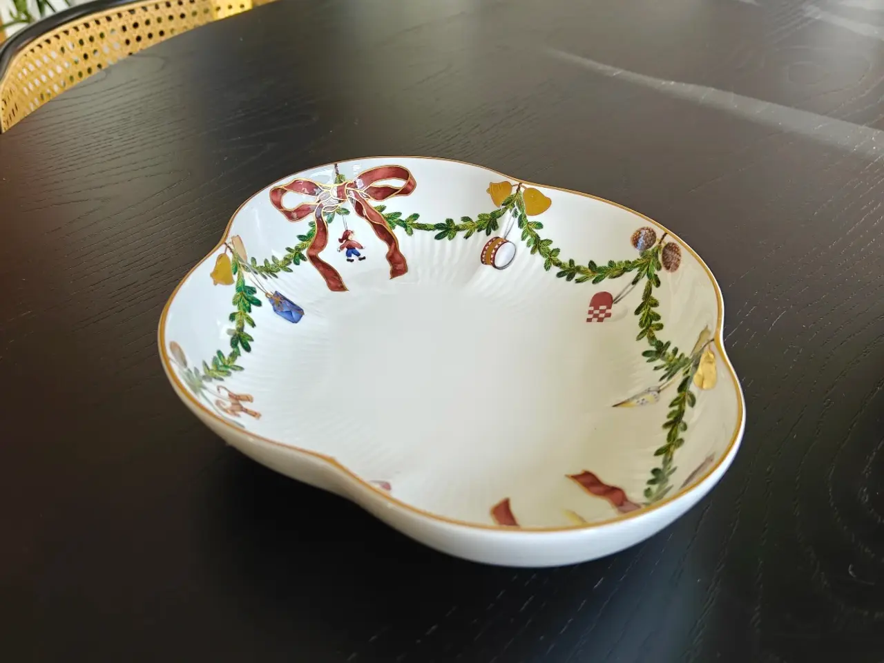Billede 1 - Royal Copenhagen Stjerne Riflet Jul serveringsfad 
