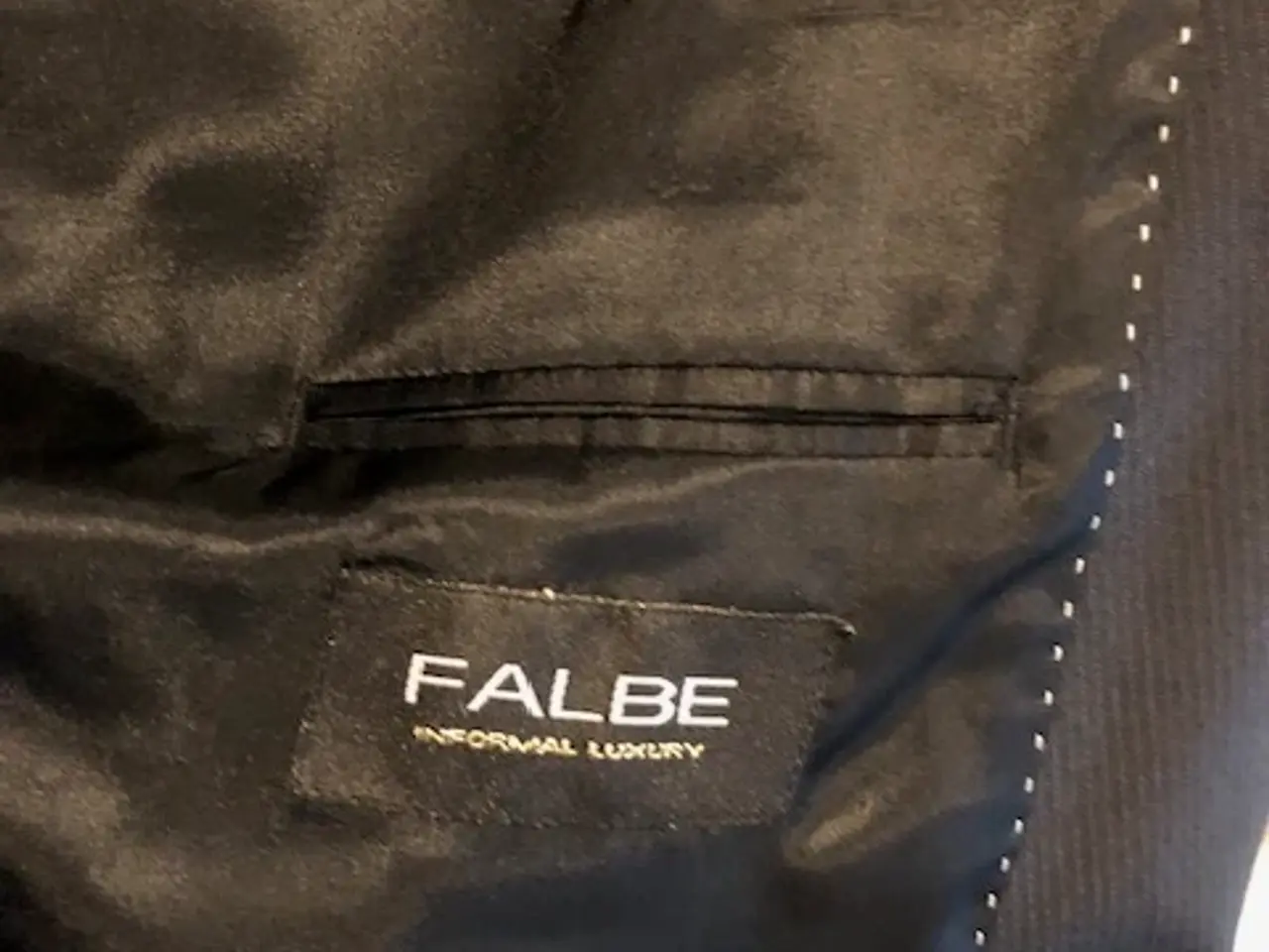 Billede 3 - Habitjakke str. 58 – Fra ikke ryger hjem