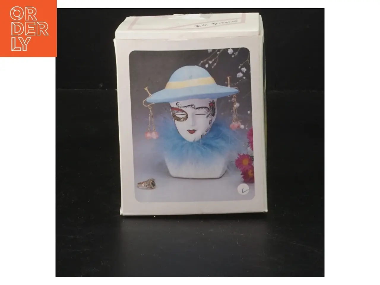 Billede 2 - Smykkeholder buste i porcelæn(str. 10 cm)