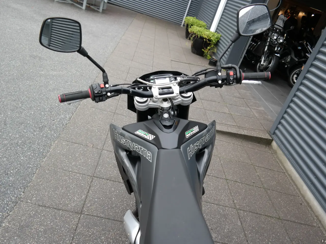 Billede 21 - Husqvarna SM 610 IE MC-SYD       BYTTER GERNE