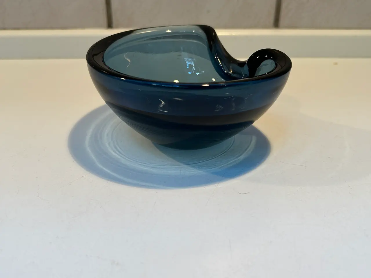 Billede 1 - Vintage  skål i blå glas