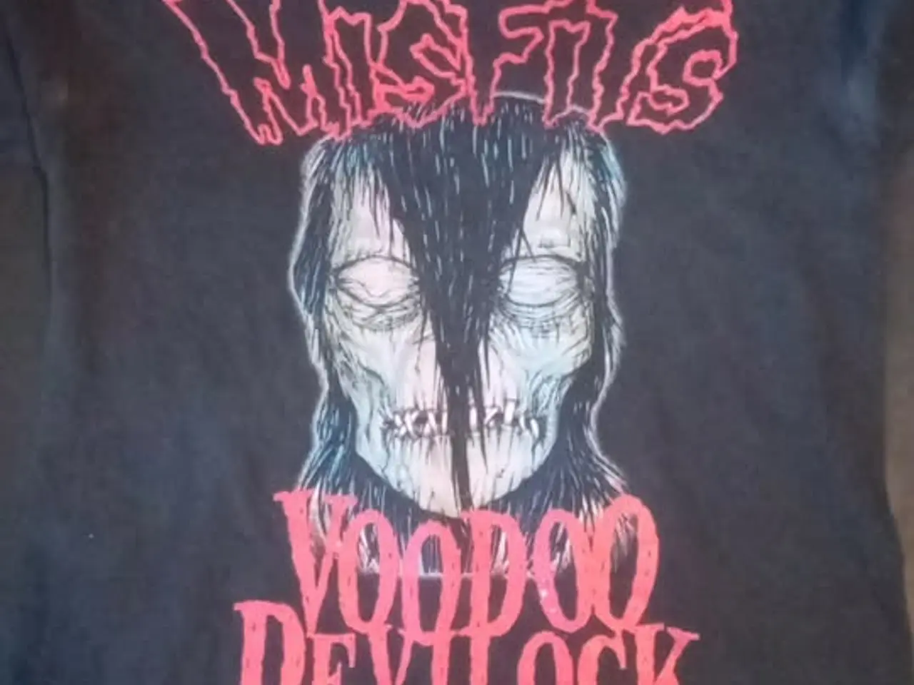 Billede 8 - diverse band merch og alternative mærke tøj til sa