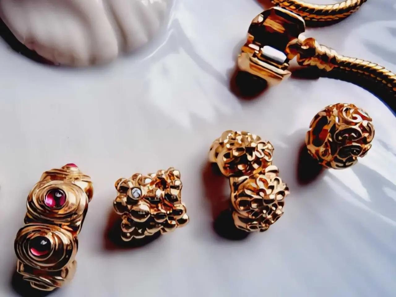 Billede 10 - 42 gram!! Pandora armbånd charms 14 karat guld 