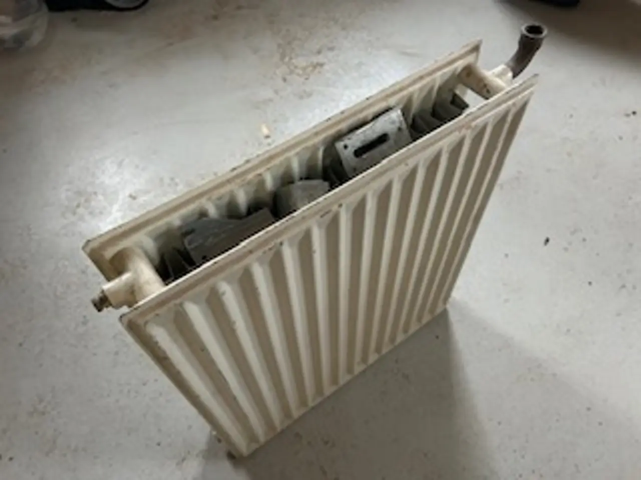Billede 2 - Oprydningssalg Enkelte og dobbelt radiator