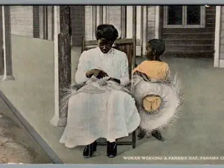 Women Weaving a Panama Hat - Panana City - Ubrugt