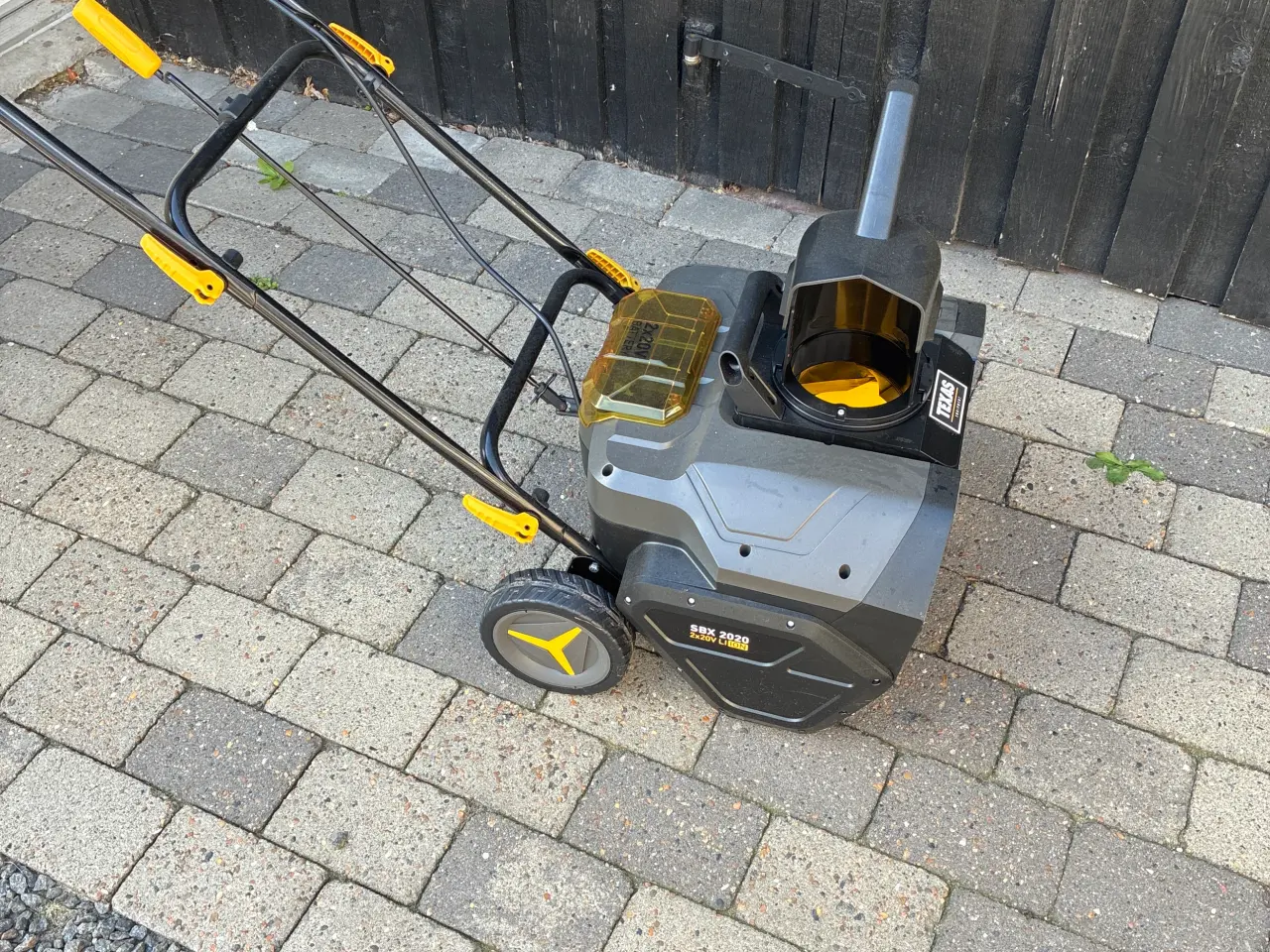 Billede 2 - Snerydder med batterier og hurtiglader
