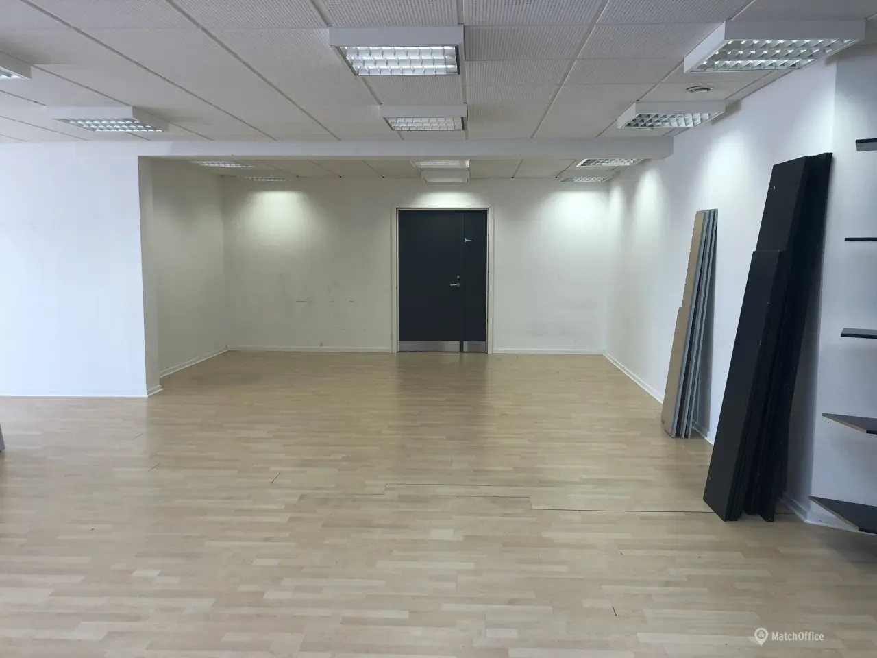 Billede 15 - Synligt erhvervslejemål på 250 m2 i Struer - Ideelt til butik.. showroom eller lager