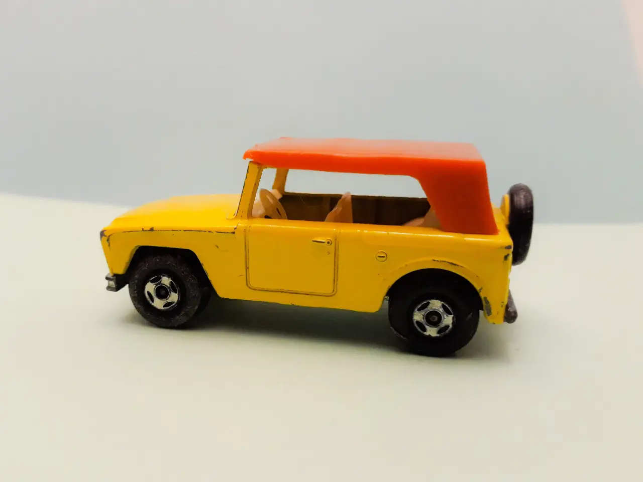 Billede 1 - MATCHBOX LESNEY No. 18 Model Field Car