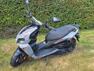 MotoCR R9 30 km/t kun 3628km