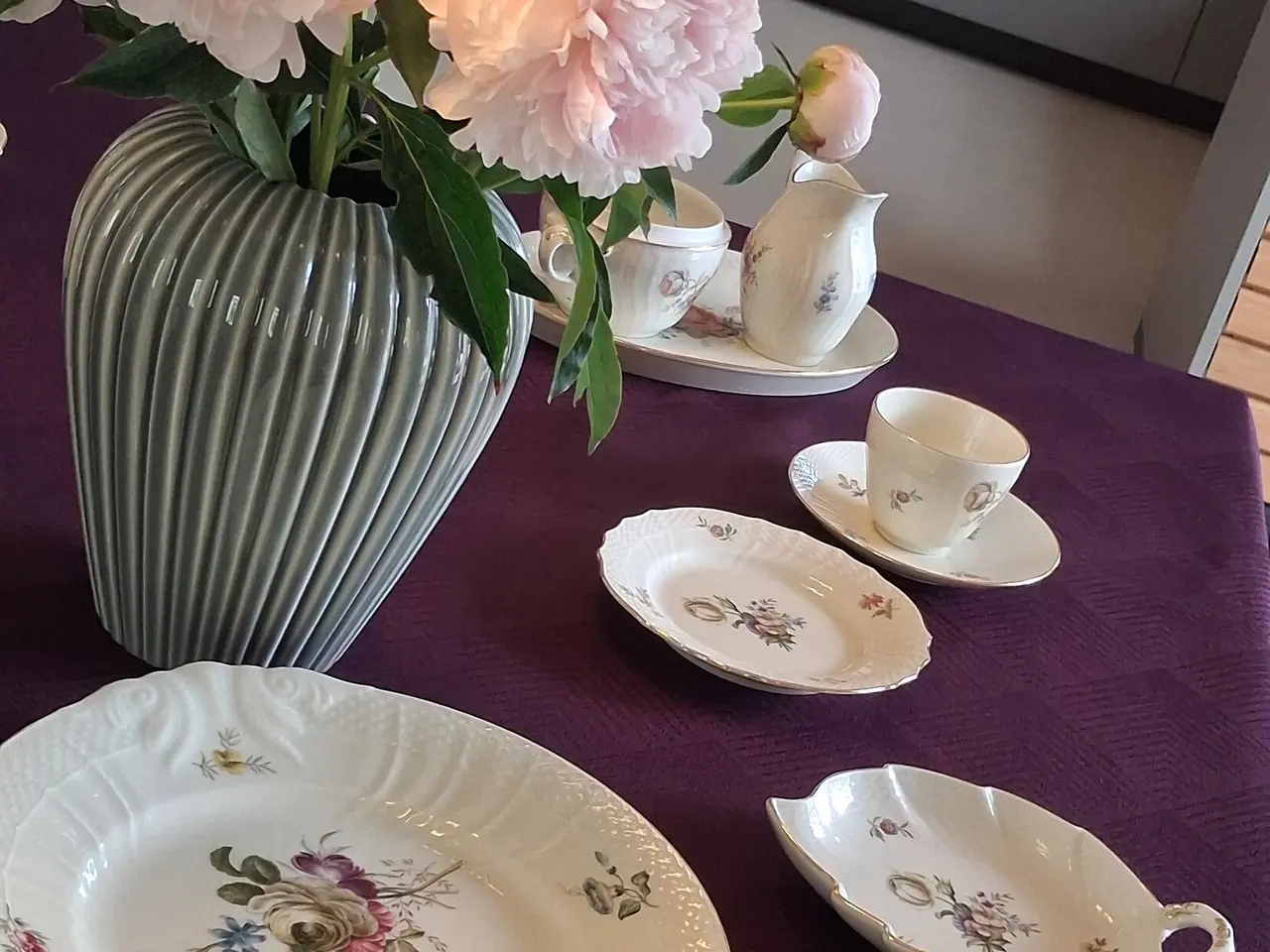 Billede 1 - Frijsenborg kaffestel - dæk det fineste sommerbord