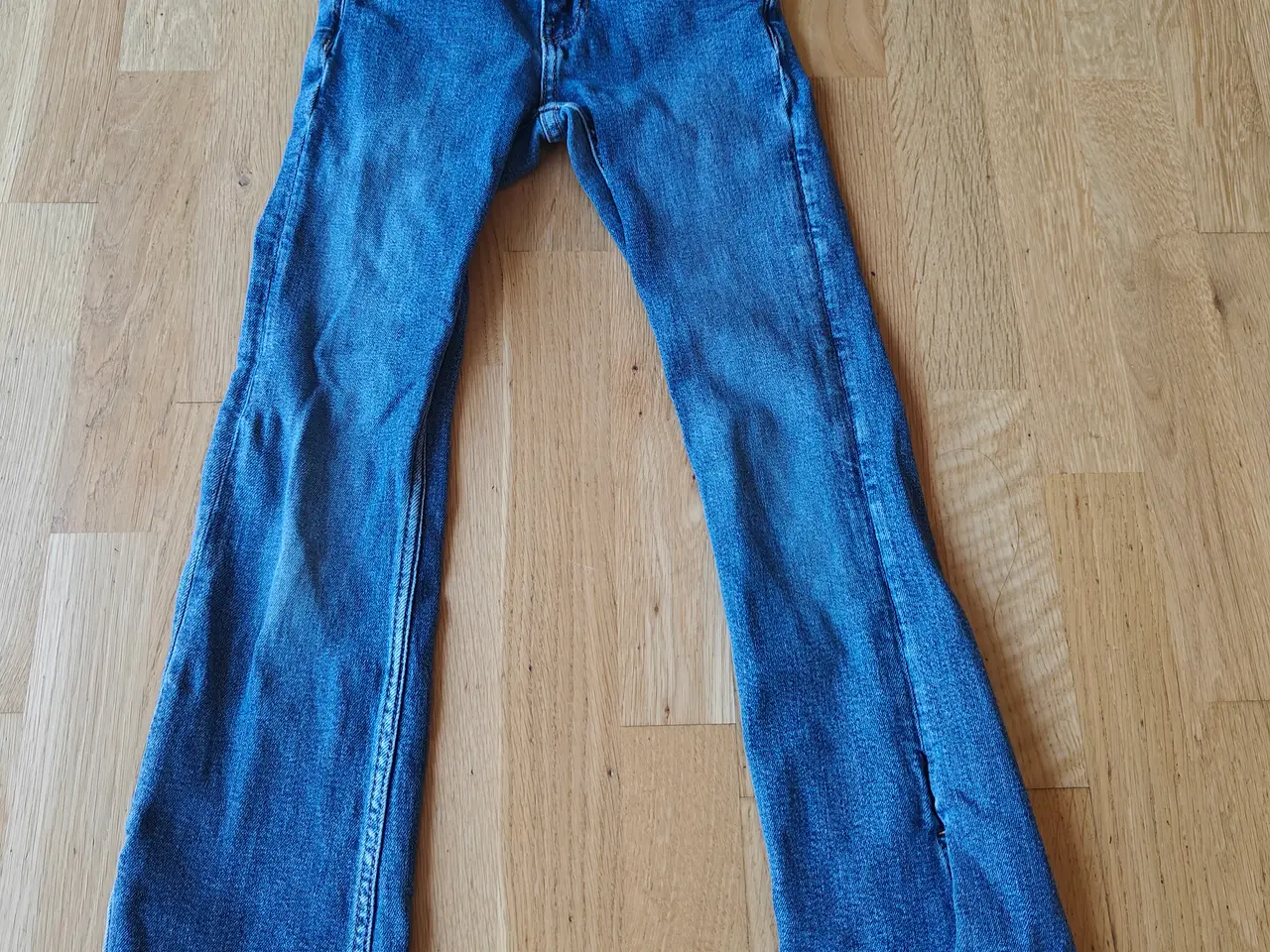 Billede 1 - Zara trompetbukser med Stretch, pige, str. 134