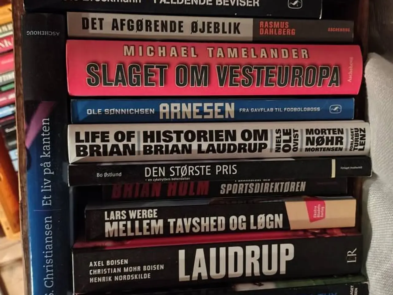 Billede 3 - Diverse bøger sælges
