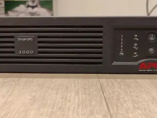 UPS, nødstrømsforsyninger, APC og Eaton