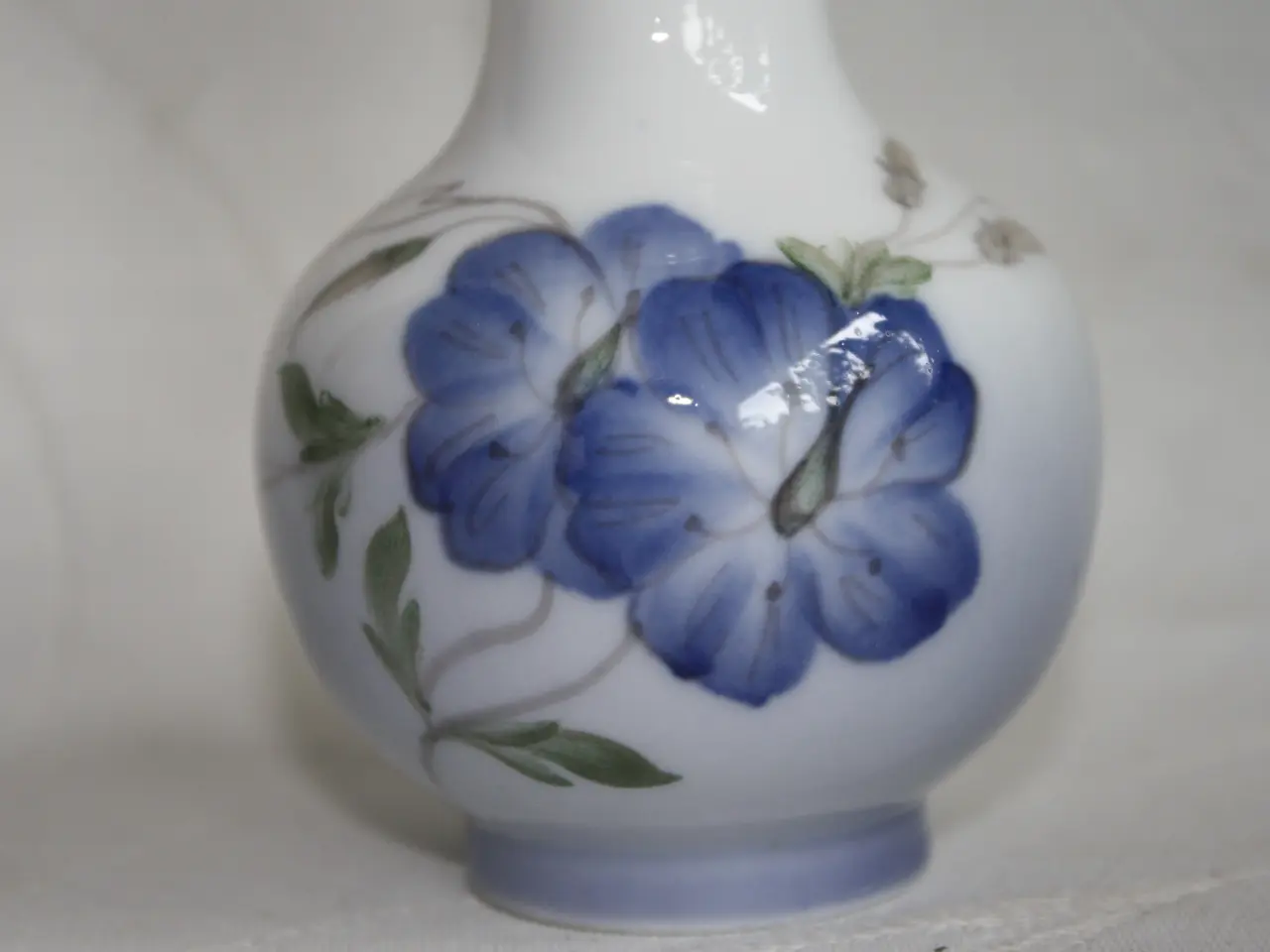 Billede 15 - Vase med blå snerler fra Royal Copenhagen