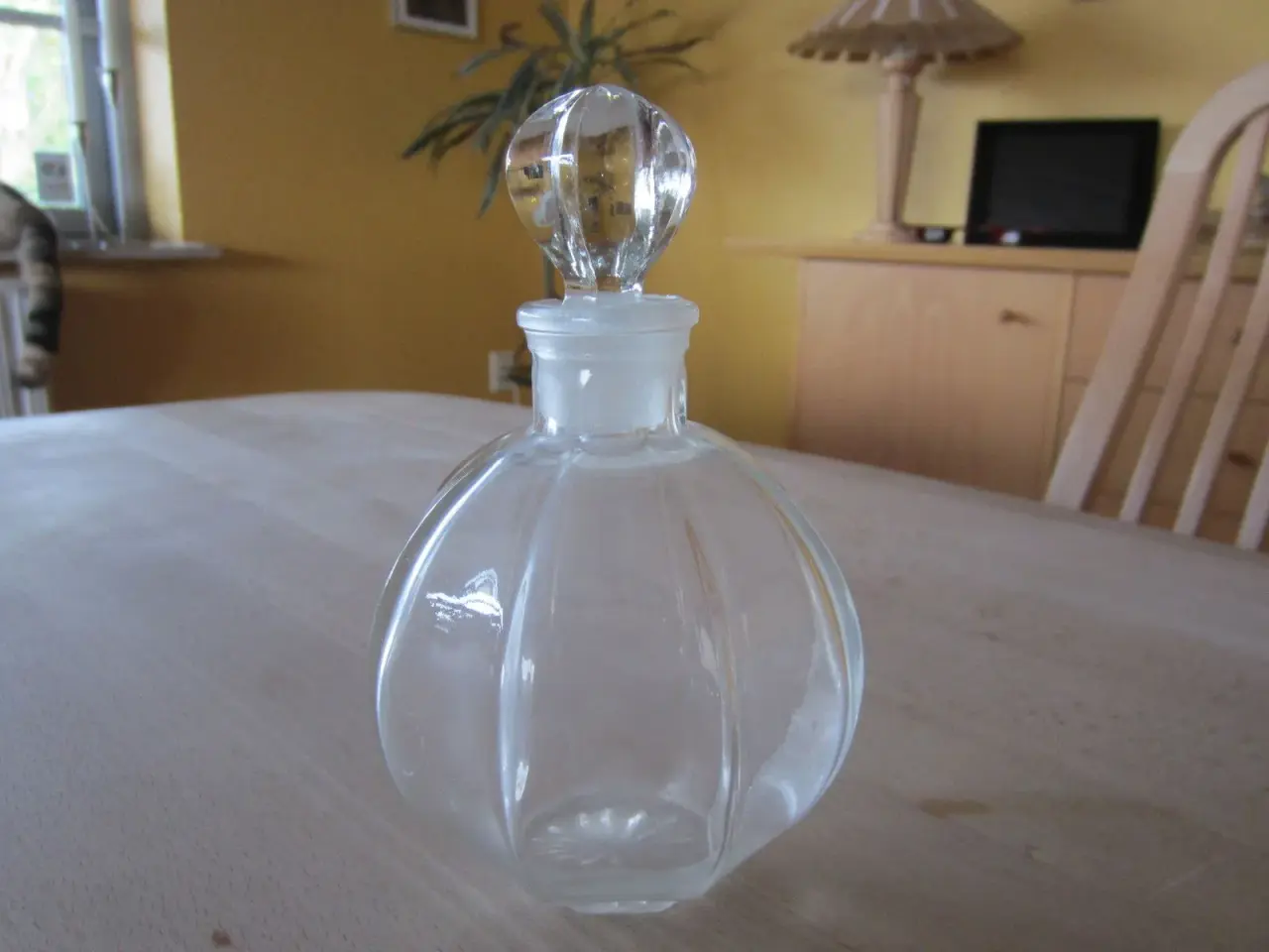 Billede 1 - Flot gammel krukke i glas til pynt