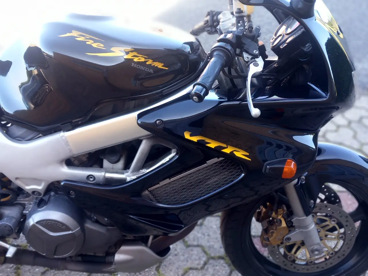 Billede 2 - Honda vtr 1000 v2 firestorm