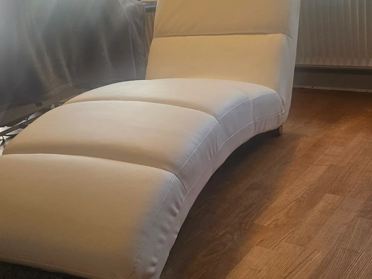 Billede 1 - Chaiselong behagelig og let