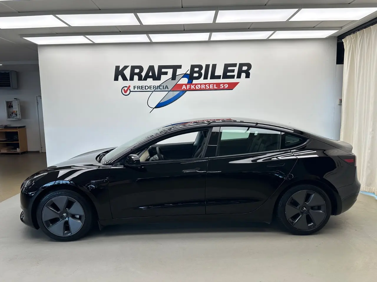 Billede 2 - Tesla Model 3 Standard Range+ RWD