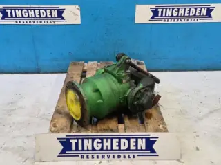 John Deere S690 Hjulgear L. AXE50522