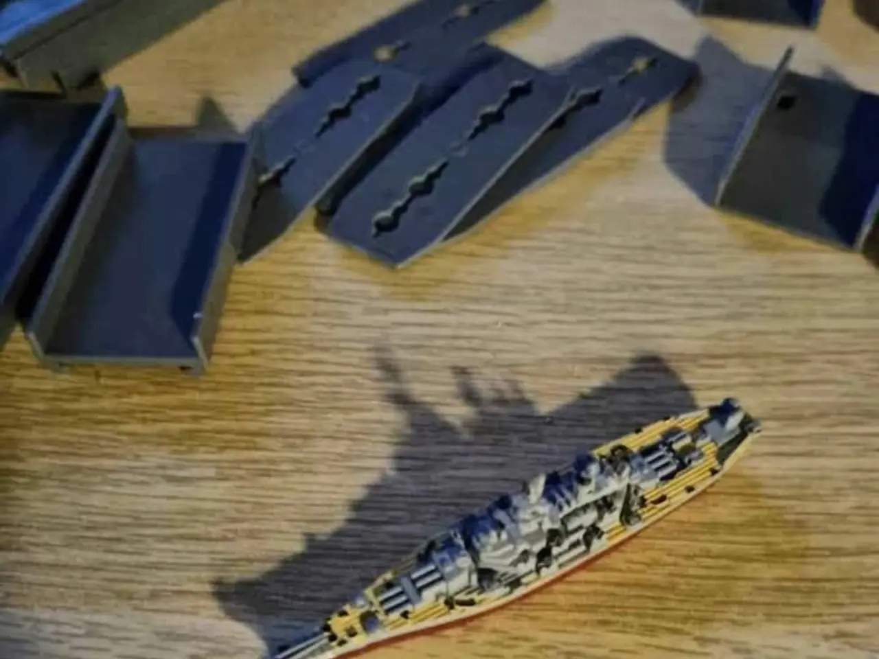 Billede 5 - Micro Machines Battle Ship plus ekstra vejbaner