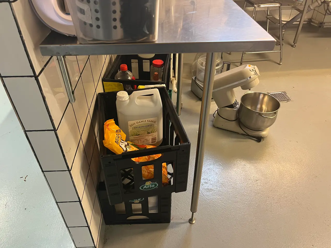 Billede 3 - Afsætnings bord i ruststål