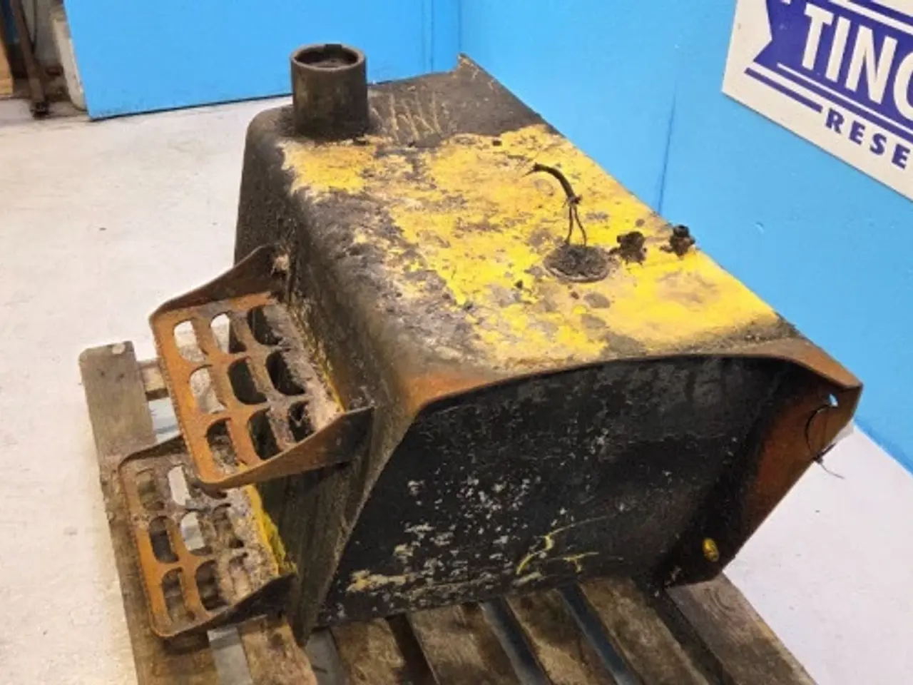 Billede 10 - New Holland LB115B Dieseltank 87355226