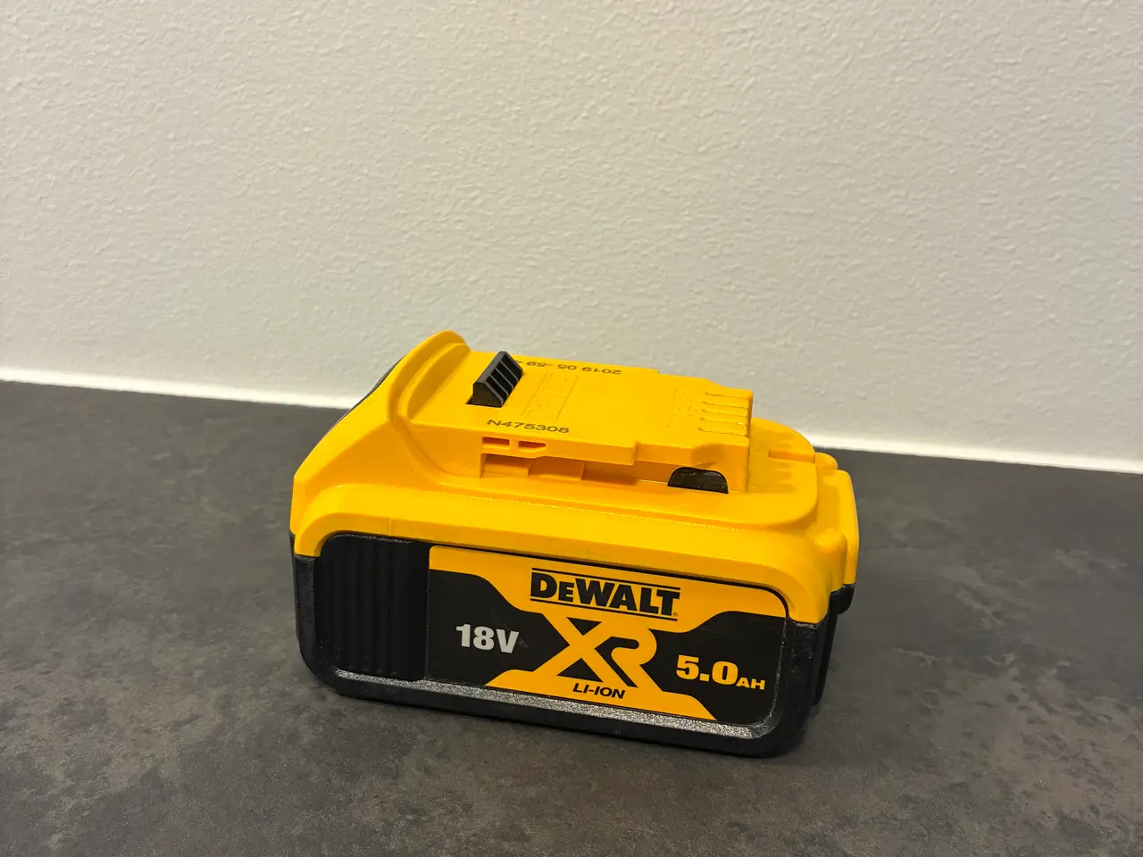 Billede 1 - DeWalt 18V 5.0 Ah XR Li-Ion batteri
